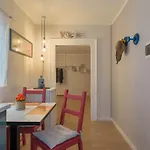 Murat Nelcuoredibari Apartman *