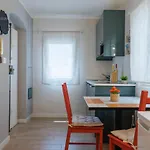 Murat Nelcuoredibari Apartman *