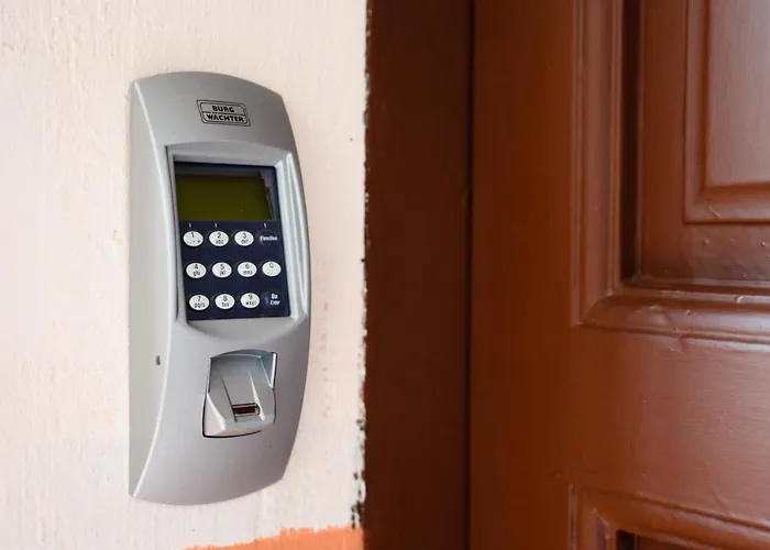 아파트 Murat Nelcuoredibari *