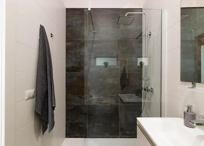 Murat Nelcuoredibari Apartamento